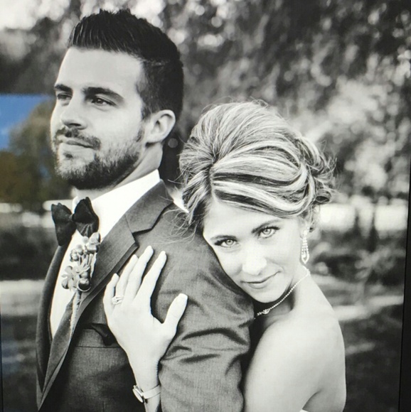 Meet your Posher, Serah - Picture 1 of 8